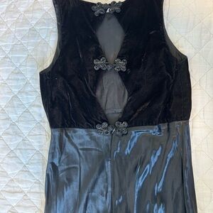 Rare vintage velour 1980s Elegant Black Sleeveless Dress with open Back